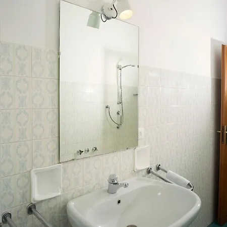 Affittacamere Di Andrea Bertolino Гостевой дом *